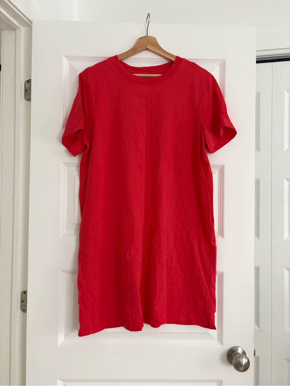 Old Navy Red Short Sleeve Tee